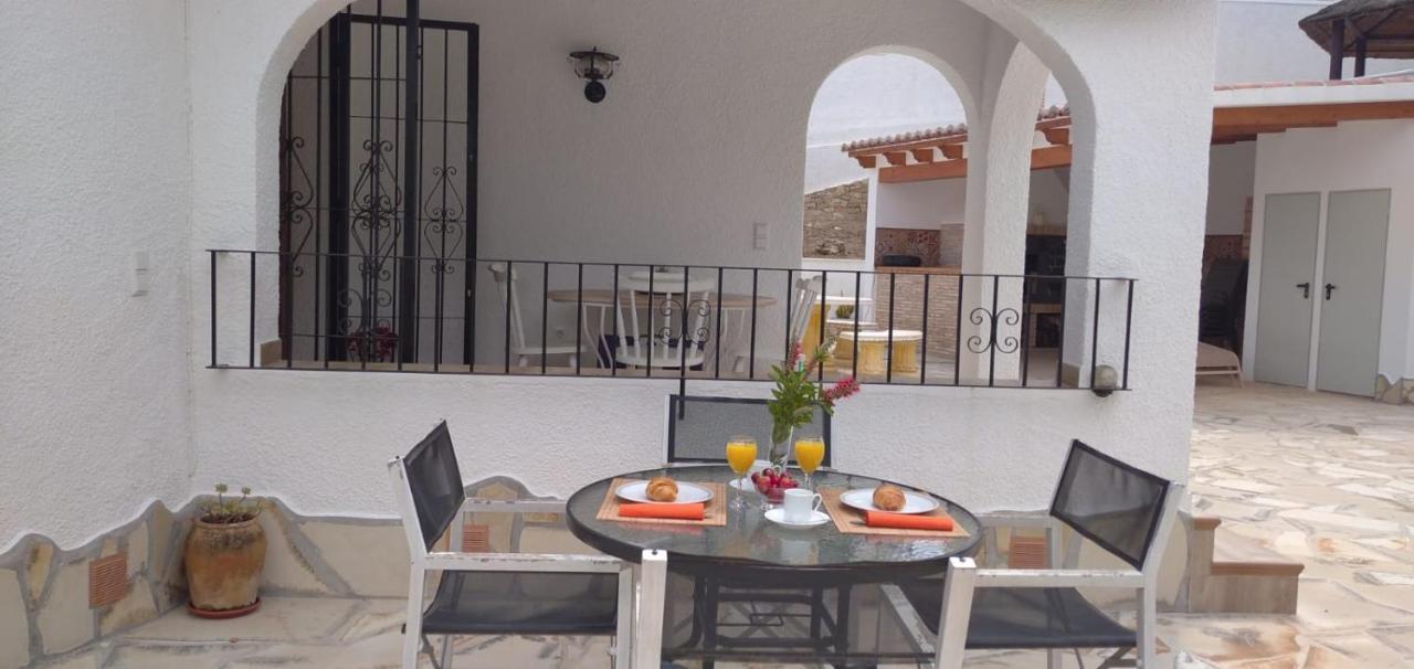 Villa Alhambra - Dale A Tu Familia Las Vacaciones Y El Descanso Que Se Merecen Calpe Exterior foto